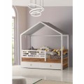 Pelit Çatılı Montessori Pelit Çatılı Montessori