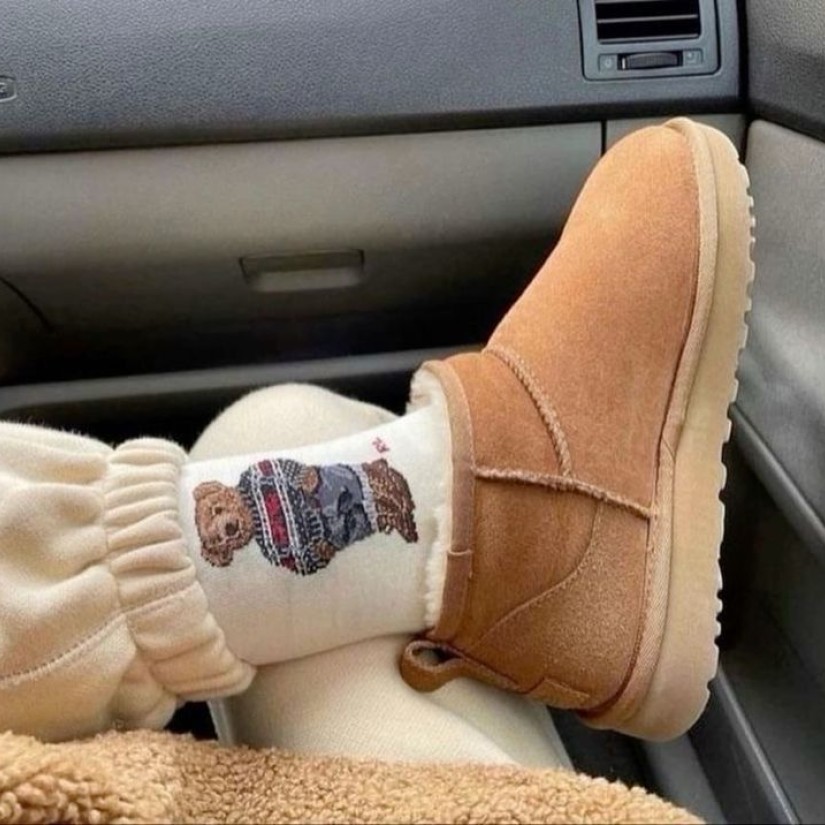 UGG Taba Mini
