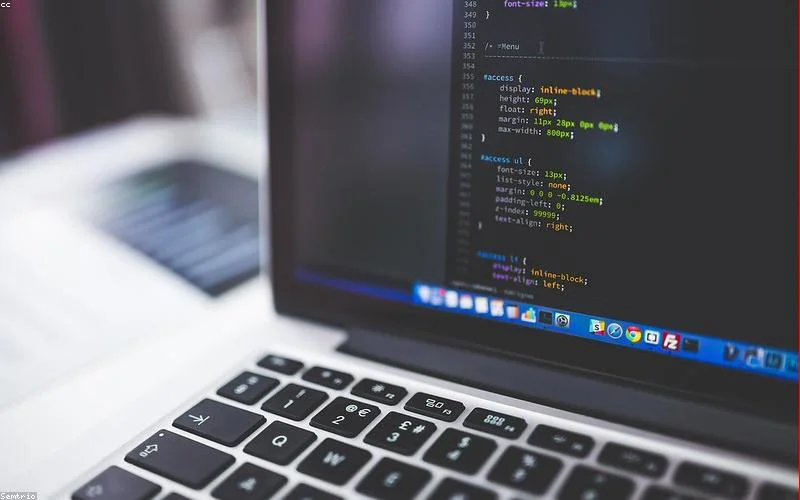 Freelance Yazılımcı Olmak: Kapsamlı Başlangıç Rehberi